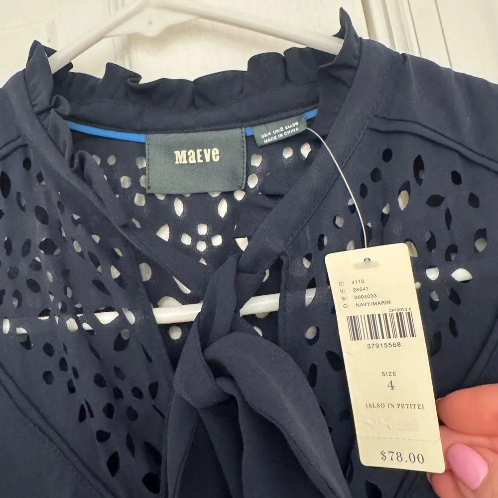 Maeve Navy Sleeveless Blouse with Lace Detail - Picture 3 of 5